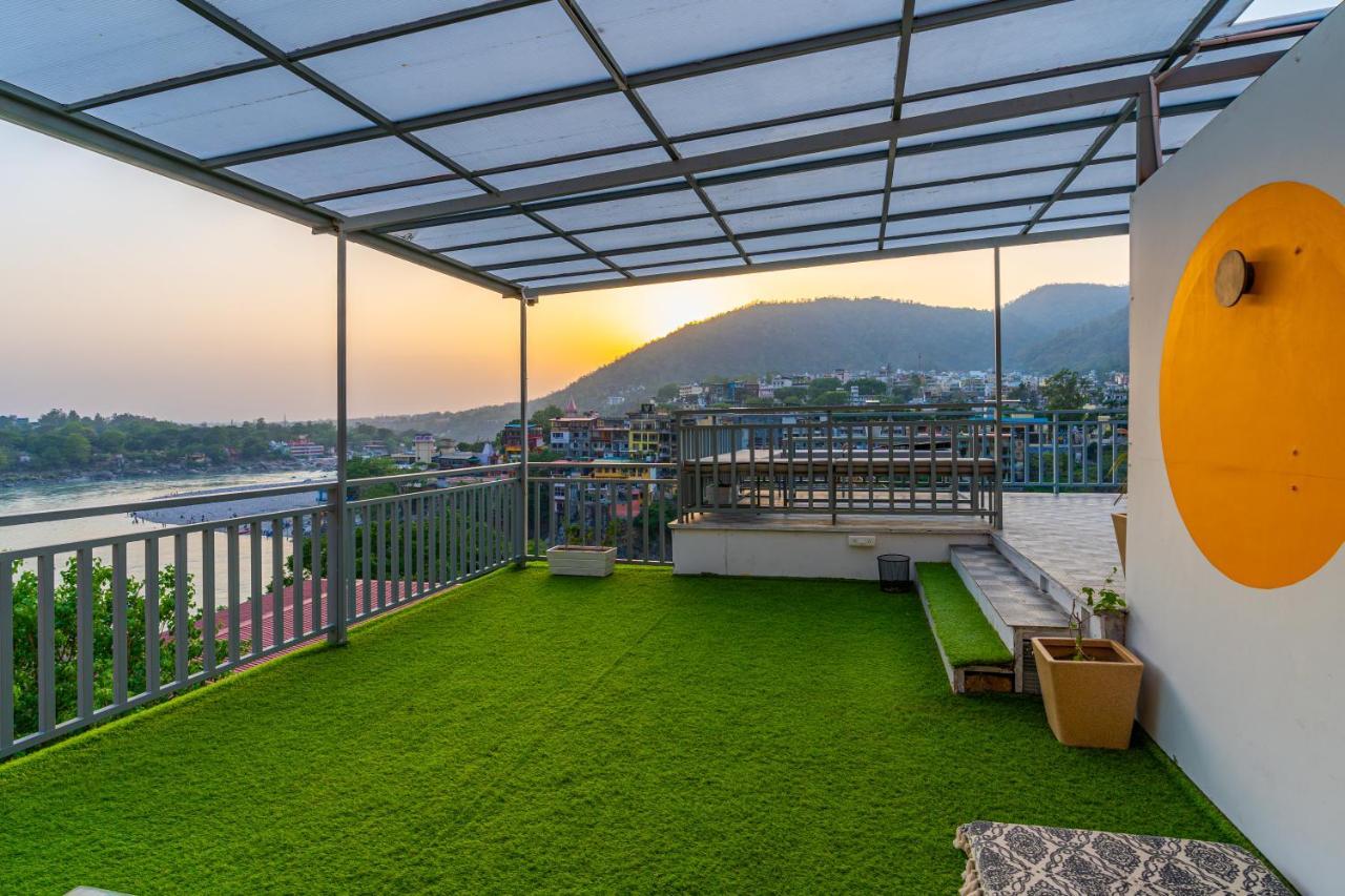 Madpackers Rishikesh Laxman Jhula Hostel Exterior foto